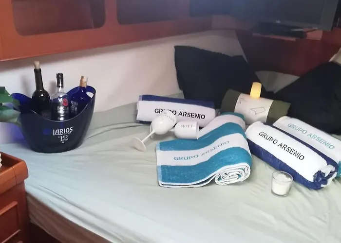 Botel Boat-apartamento Flotante Cádiz.. La Juanita Arroyo