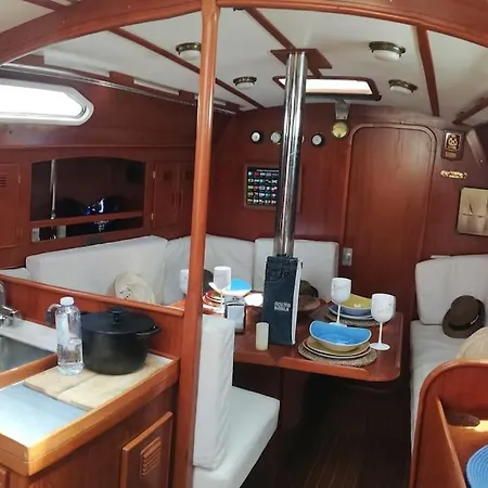 Boat-apartamento Flotante Cadiz.. La Juanita Arroyo *