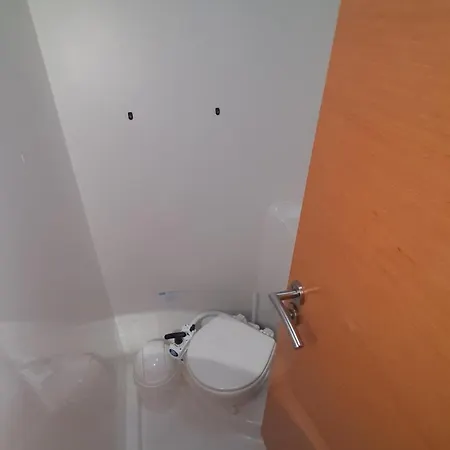 Boat-apartamento Flotante Cadiz.. La Juanita Arroyo Botel *