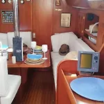 Boat-apartamento Flotante Cadiz.. La Juanita Arroyo *