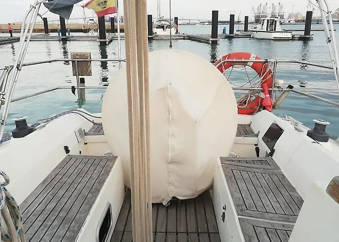 Boat-apartamento Flotante Cadiz.. La Juanita Arroyo Πλωτό κατάλυμα *