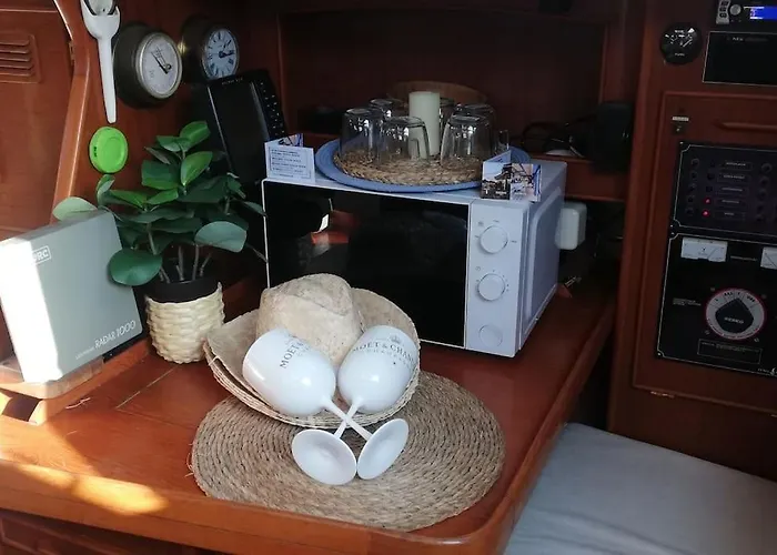 Boat-apartamento Flotante Cadiz.. La Juanita Arroyo