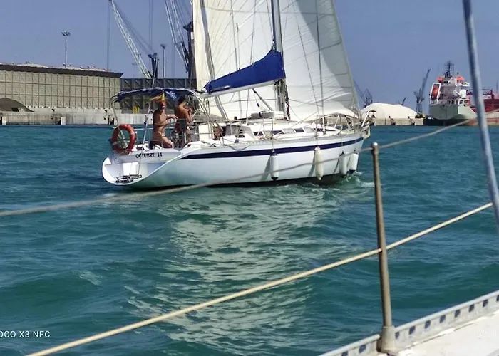 Boat-apartamento Flotante Cadiz.. La Juanita Arroyo كاديز